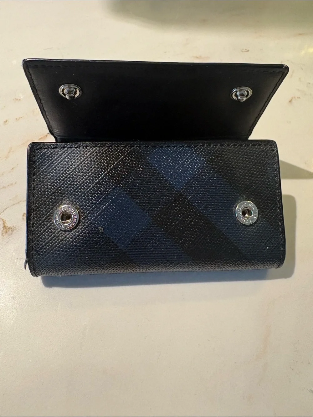 Authentic Burberry Nova Check 6 Hook Key Case Black Leather Key Holder Wallet